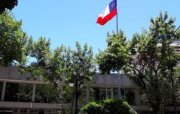 Ambassador Viera-Gallo acknowledged that 9 of Chile's 13 consulates had experienced financial strains
