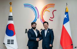 Lee and Boric pledged to combine South Korea's technology with Chile's energy and mineral resources. Photo: Presidency of Chile