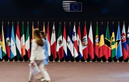 The encounter was attended by only nine heads of state or government, featuring numerous notable absences and last-minute cancellations