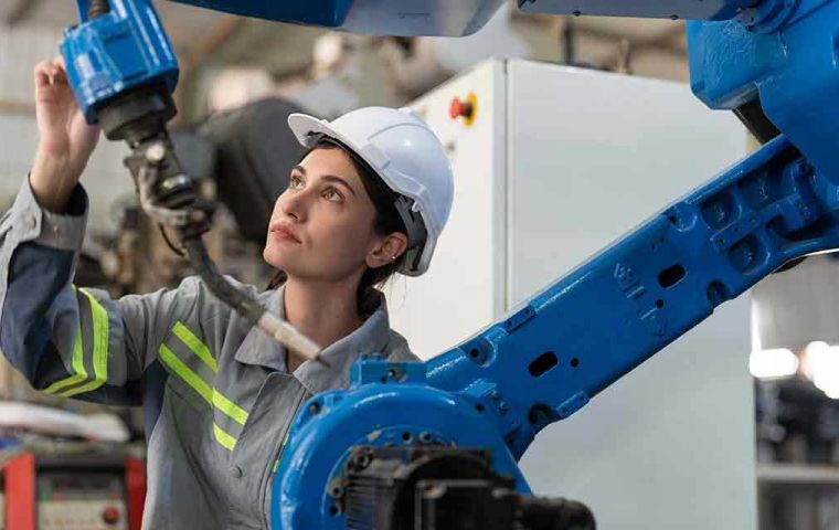 “We will intensify controls and inspections to combat undeclared employment,” Recalde said