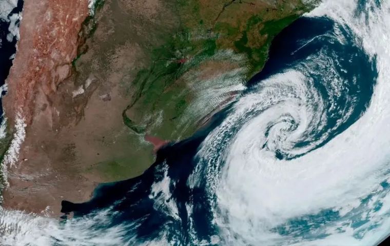 A cyclone is a vast area of low atmospheric pressure that can span thousands of kilometers 