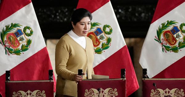 Arrest warrant against Betssy Chávez escalates Mexico-Peru standoff
