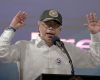 Petro claimed that those seeking to overthrow him supported Pinochet and Videla back in the day