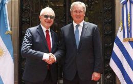 Both foreign ministers insisted they would always try to avoid a conflict similar to the 2006 dispute over the Botnia (now UPM) pulp mill