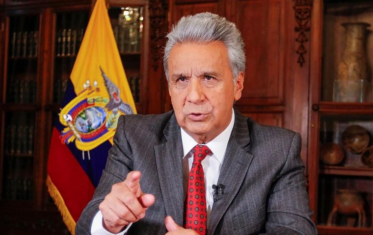 Moreno noted that, as president, he detected over 17,000 cracks, refused to receive the work, and initiated arbitration proceedings