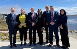 The observers' approach was a “passive task,” explained observer mission chief Alun Davies of Wales. (Pic CPA-UK)