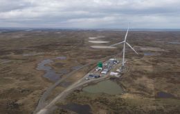 Signing the documents on behalf of the Uruguayan Government was Presidential Secretary Alejandro S&aacute;nchez