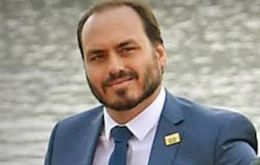 Carlos Bolsonaro posted about his father's health on Monday