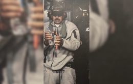 Donald Trump shared a photo allegedly depicting Nicol&aacute;s Maduro aboard USS Iwo Jima