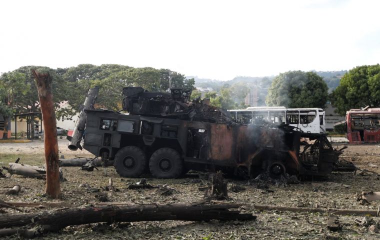 With no supplies from Caracas, the Cuban revolution seems to have its days numbered