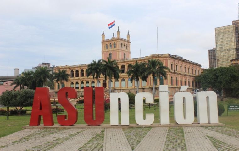 Mercosur Presidents do not need to attend the signing, but they will most likely be there, Lubetkin foresaw