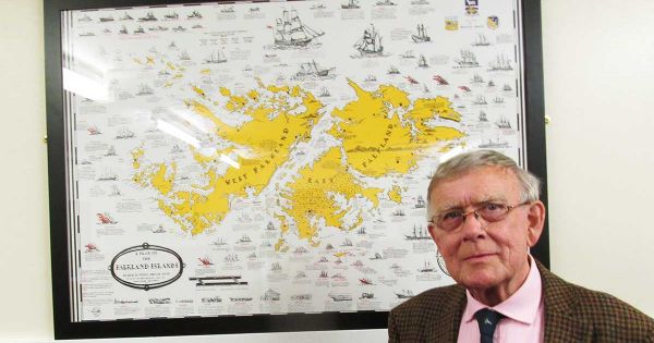 Falklands, flags at half-mast to the memory of a much loved former legislator and historian