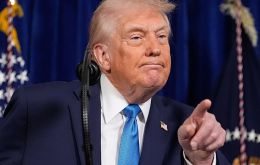 They'd better reach a deal before it is too late, Trump warned Havana