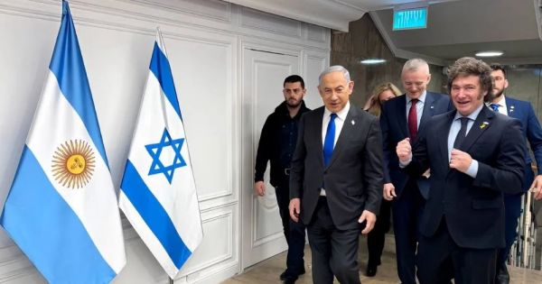 Argentina halts Jerusalem Embassy move amid Falklands oil drilling dispute