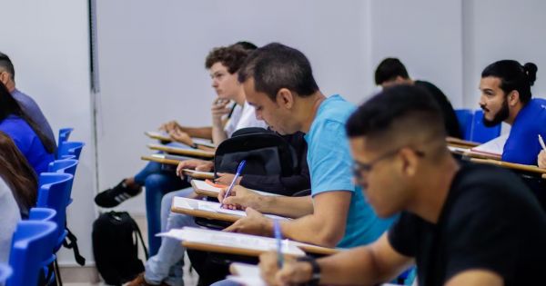 Pressure mounts for Foreign med students in Paraguay to be proficient in Spanish and Guarani