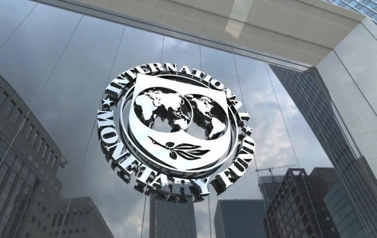 For Argentina, the IMF&rsquo;s projections place the country above both global growth and regional peers