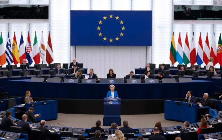 The parliamentary motion is based on a mechanism that allows the Court of Justice to be asked for an opinion on whether an international agreement complies with the Community legal framework