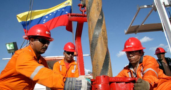 Chavismo pushes oil-law reform to open Venezuela’s upstream to private firms