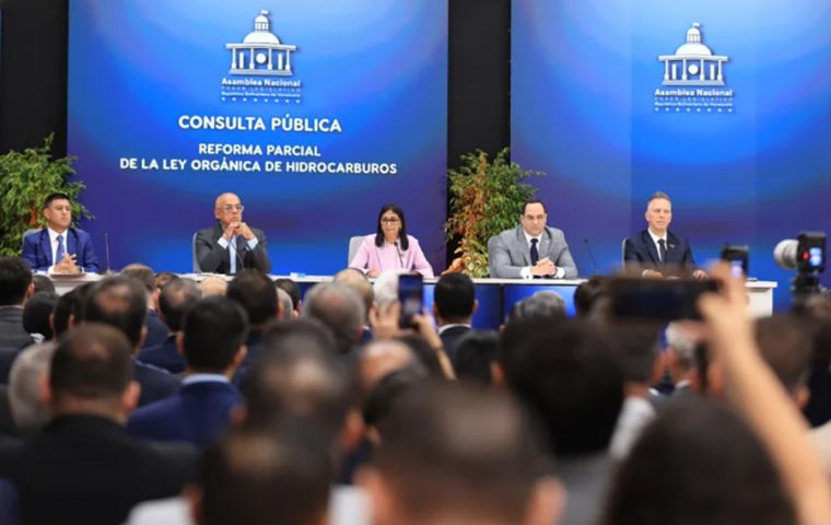 Critics argue that the draft contains ambiguous language, legal contradictions, and tight timelines, potentially undermining its effectiveness and credibility with international investors