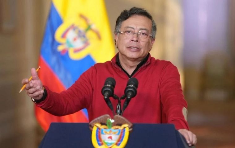 The legal dispute escalated after the Council of State challenged the justification for the 23.7% raise and instructed the executive branch to issue a new decree