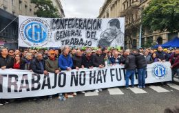 The CGT decided the walkout in an online meeting of its executive council and ruled out a street mobilization to Congress