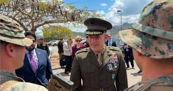 SOUTHCOM chief and senior Pentagon official visit Venezuela, meet interim government