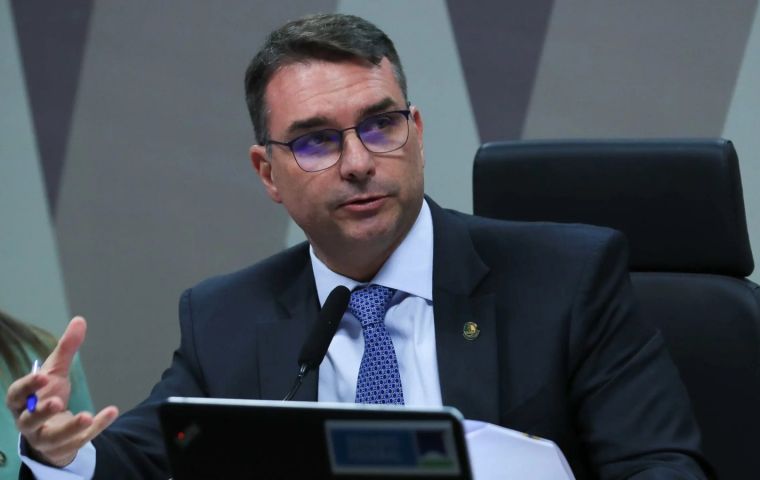 Fl&aacute;vio Bolsonaro is cited in polling as one of Lula&rsquo;s main prospective challengers