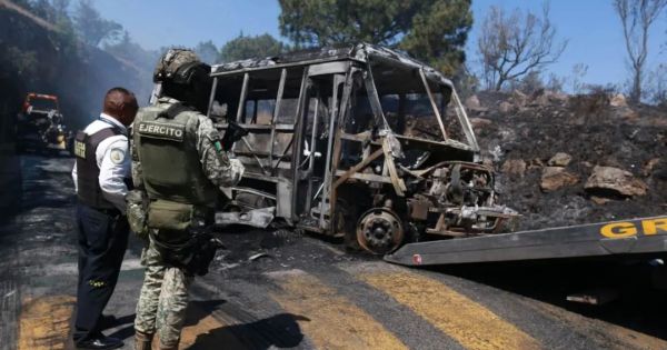 Mexico deploys thousands of troops after violence flares following “El Mencho” death
