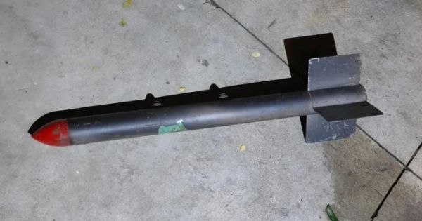 Uruguay: Woman searching a skip in Montevideo finds military rocket; origin under investigation