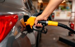 In the market, several consultancies are already assuming that the latest fuel adjustment, together with education, tariffs and food, will make that path harder.