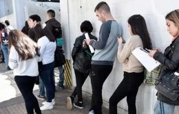 By region, Greater Buenos Aires posted the highest unemployment rate at 8.6%, followed by the Pampas region at 7.7%