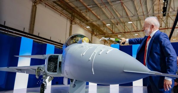 Brazil unveils first supersonic fighter jet manufactured on its soil, a milestone for Latin America