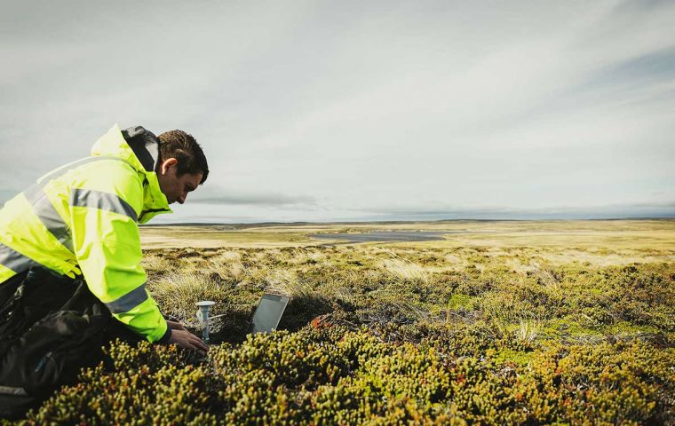 Collecting data from a stream on Fitzroy Farm 