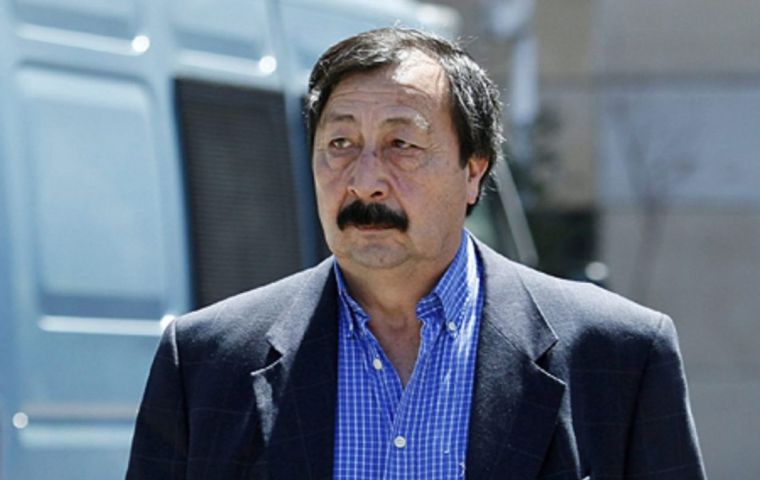 The manhunt comes days before Chilean President Jos&eacute; Antonio Kast's first official visit to Buenos Aires