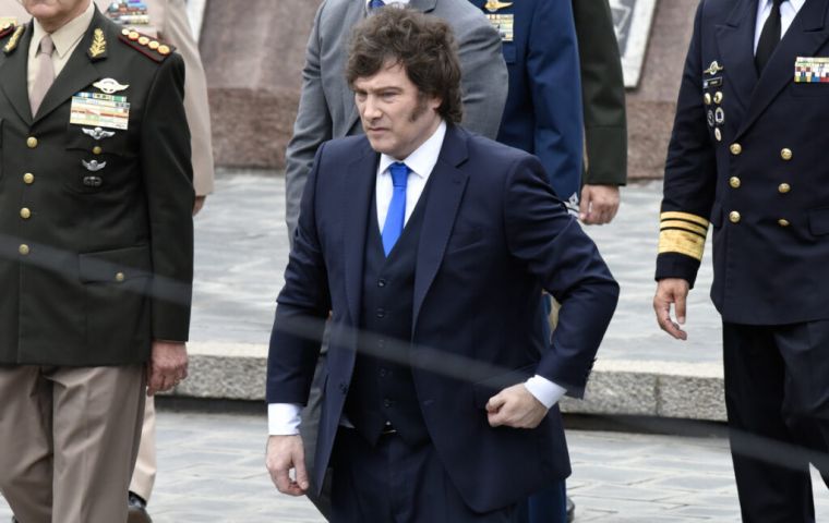 Fuga revela campaña rusa para desacreditar a Milei a través de medios argentinos