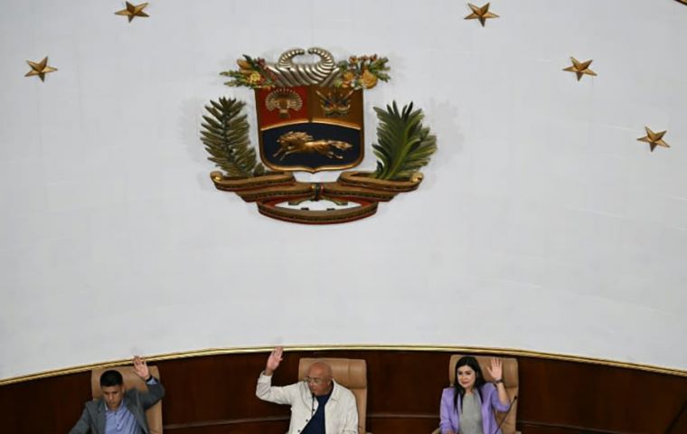 The law repeals the Mining Law in force since 1999, enacted by decree under then-President Hugo Ch&aacute;vez using special powers