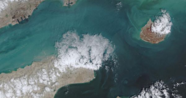 Iran closes Hormuz again after less than 24 hours as two ships report being fired upon
