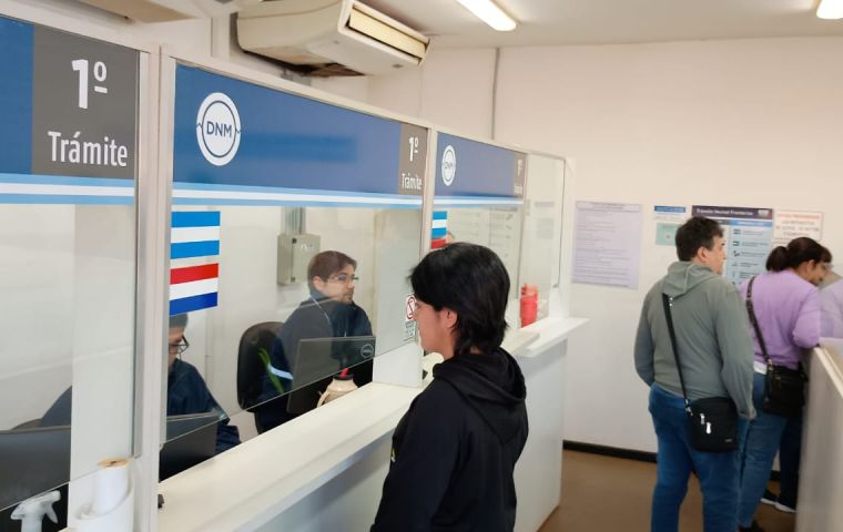 Paraguay consolidated over recent decades a simplified tax structure known as 10-10-10: 10% VAT, 10% personal income tax and 10% corporate income tax.