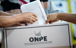 The failures that triggered the crisis included delays of up to five hours in the opening of polling stations in the capital and the postponement of voting to the following day at thirteen locations