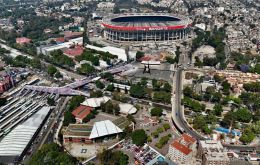 In all three cities, the main hosts are companies linked to the real estate sector and urban developers, rather than individuals