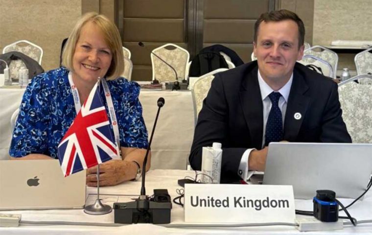 Professor Dame Jane Francis (Director of BAS) and Oliver Darke (Director of Operations, Engineering and Infrastructure) representing the UK at ATCM in Japan