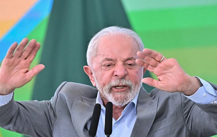 The US surplus over the past 15 years was 415 billion dollars. So we were the ones who should have raised taxes, not them, Lula said