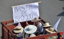In a wealthy La Paz neighborhood, graffiti appeared inciting violence against Indigenous people &mdash;be patriotic, kill an Indian