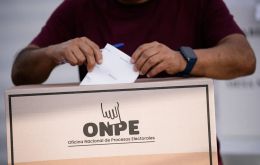 The mission nonetheless noted delays of up to an hour in the opening of polling tables in Lima, mainly due to the absence of their members