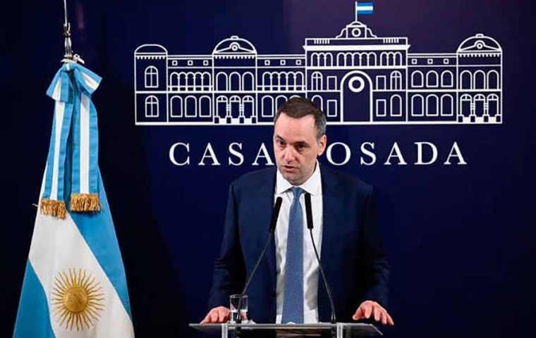 The document reports assets of those 944.6 million pesos and debts of 317.3 million (about $219,000), with a net worth of close to 627 million (about $434,000)
