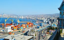 Known as the Pearl of the Pacific, Valpara&iacute;so lies 110 kilometers northwest of Santiago and was the most important commercial port in the South Pacific during the 19th century