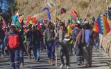 The strategy has generated impatience in La Paz, deprived of fuel and food for more than a month, but it has allowed the government to hold out for more than 40 days
