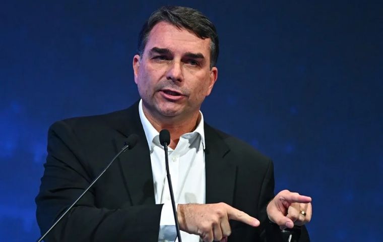 In his remarks, Bolsonaro argued that imposing the tariff now would hand a political victory to the government of President Luiz In&aacute;cio Lula da Silva