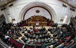 The talks will bring together the National Assembly elected in 2015, with an opposition majority and headed by Figuera, and the 2026 Assembly, controlled by Chavismo and led by Jorge Rodr&iacute;guez