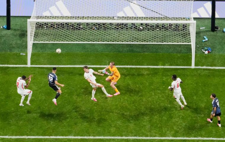 The run of play reflected the South American side's control, with 64% possession and fourteen shots, six on target, against England's six